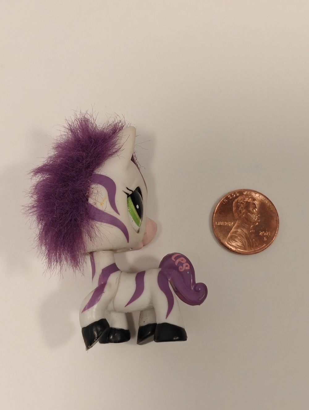 Littlest Pet Shop #2470 "Cutest Pets" purple Zebra With Fuzzy Purple Mane - Picture 7 of 7